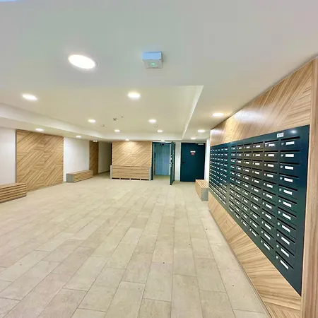 River Passage Garage/ac/balcony Apartment *