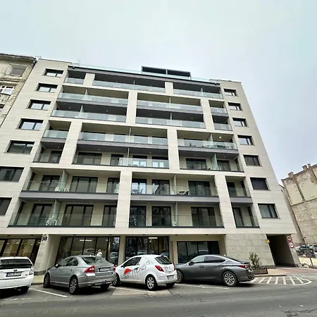 River Passage Garage/ac/balcony Apartment *