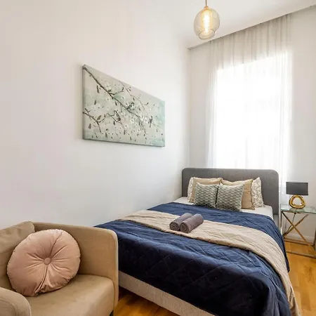 Apartment Luxury Quentin 3 Bedrm, 2 Bathrm *
