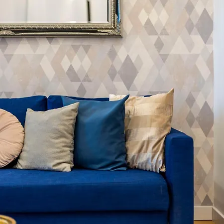 Luxury Quentin 3 Bedrm, 2 Bathrm Apartment Budapest
