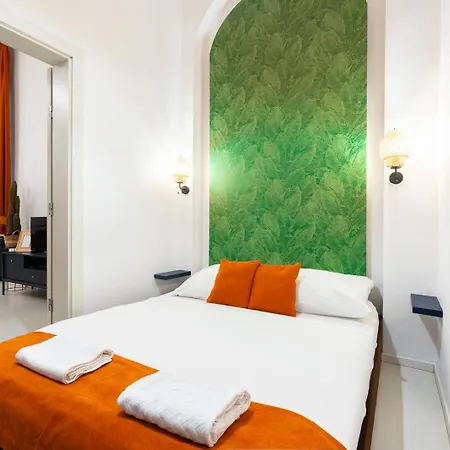 Apartment Modern Uniquely Designed Flat Andrassy Avenue And Oktogon Square Budapest