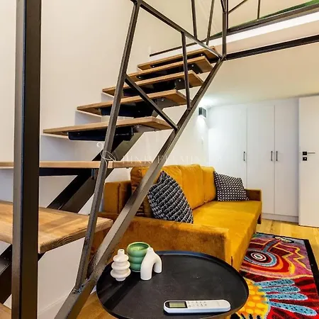 Elegant Near Hungarian Museum By Pink Flamingo Apartment