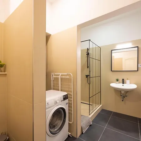 Exclusive Grand In The Heart Of
