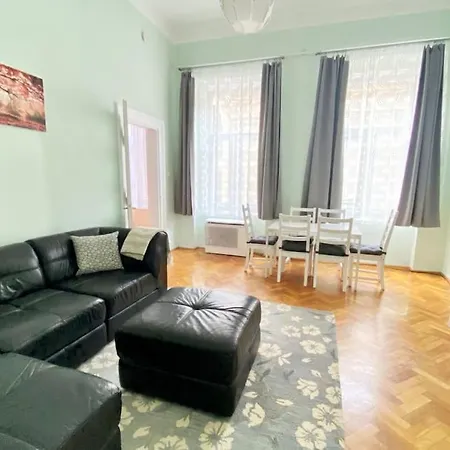 Heart Of Apartment