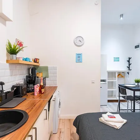 Apartment Little Hideaway Right Next Margaret Island Budapest