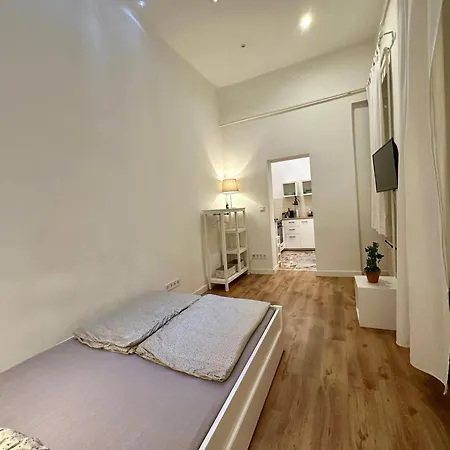 Cozy Flat In The Heart Of Apartament Budapesta