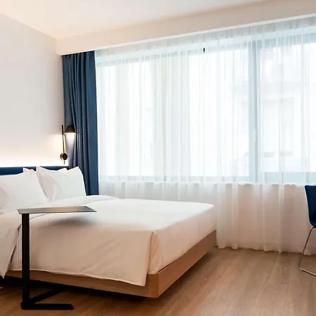 Hampton By Hilton Centre Отель 3*