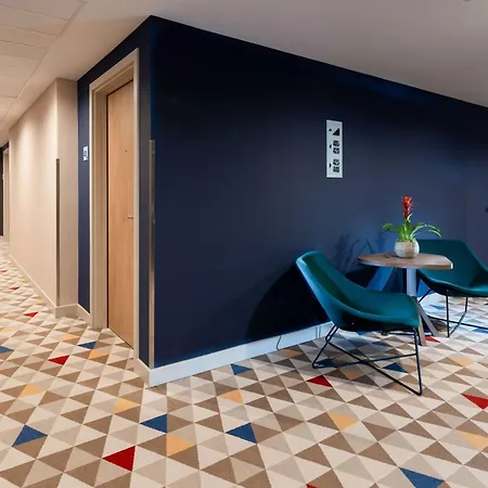 Отель Hampton By Hilton Centre