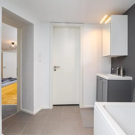 Industrial Westend Apartament Budapesta