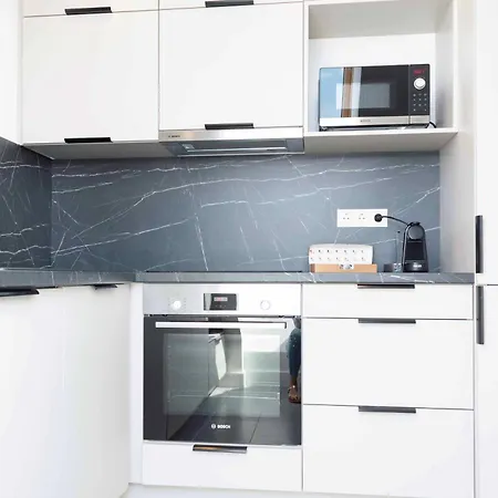 Luxury Cozy 2 Bdr Downtown Apt.6 Apartment *
