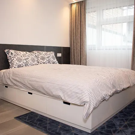 Luxury Cozy 2 Bdr Downtown Apt.5 * Budapesta