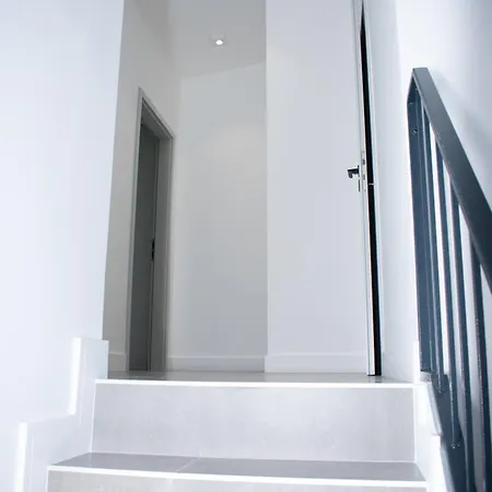 Luxury Cozy 2 Bdr Downtown Apt.4 Apartment *