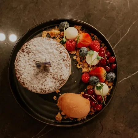 Hotel Kozmo & - Small Luxury Of The World