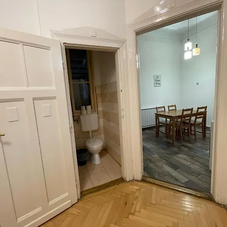 White Pearl Near Gozsdu Privat bolig
