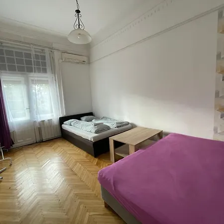 White Pearl Near Gozsdu Budapest