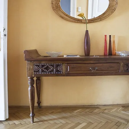 Maison Orange & Maison Rose