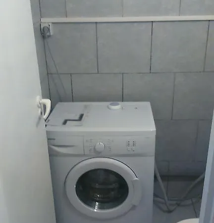 Apartman Turista Es Munkas Szallo *