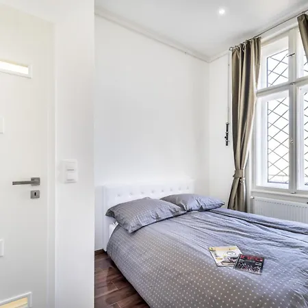 Apartment Opera Luxury Budapest