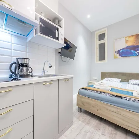 Js Modern Downtown Studios-self Check-in Apartment Budapest