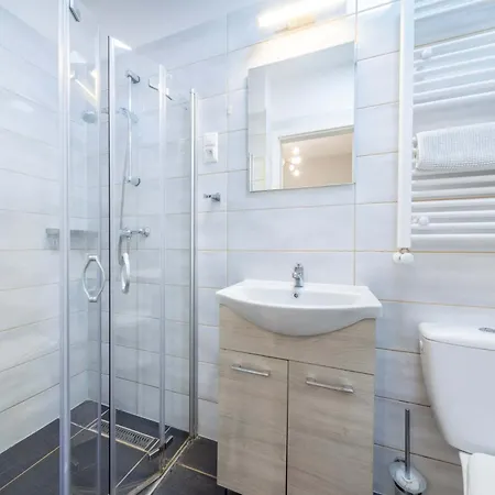 Js Modern Downtown Studios-self Check-in Apartment Budapest