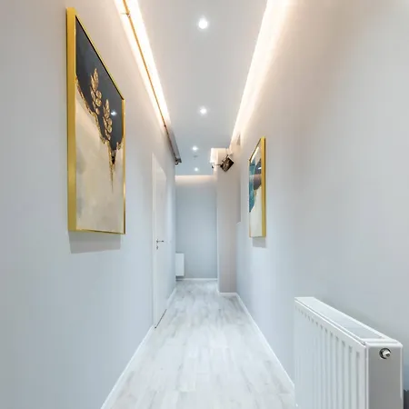 Js Modern Downtown Studios-self Check-in Apartment Budapest