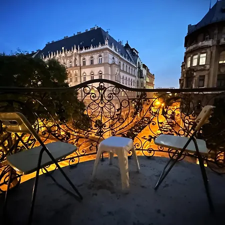 Apartment Chain Bridge Budapest