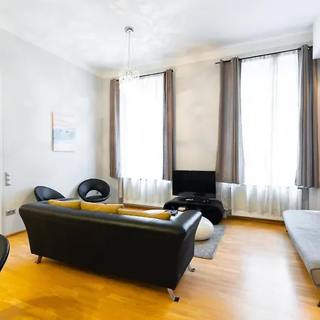 Apartment Luxury With Spacious Livingroom At Opera House *