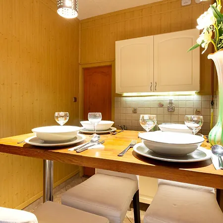Rivercity South Buda Hills Apartment