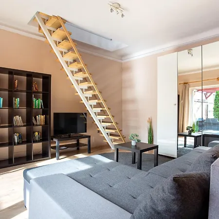 Rivercity South Buda Hills Apartment *