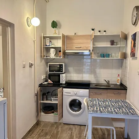 Apartment No. 11 With 2 Bathrooms Next To Railway Station *