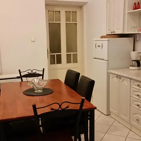 Apartment Elegance In The Heart