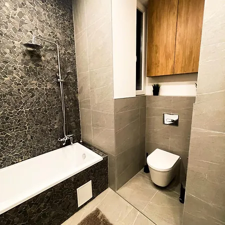 Apartmán Center 2, Cozy And Modern 2br In The Center *