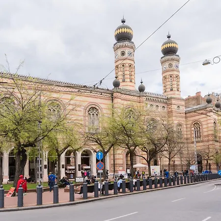 Broadway Budapešť