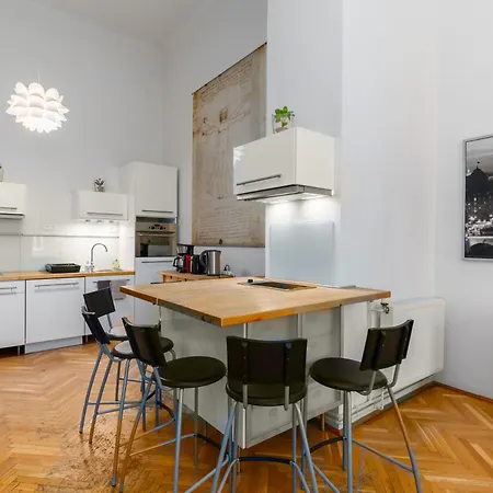 Broadway Apartmán *