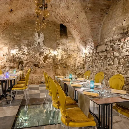 Maison Bistro & Hotel Budapest