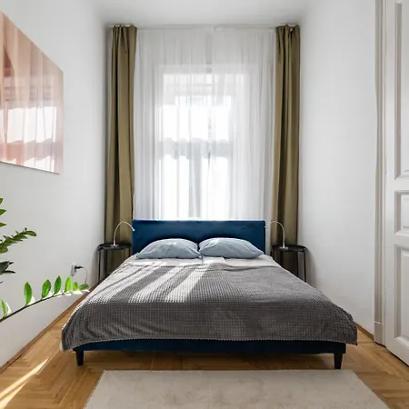 Aviator Luxury Apartment *