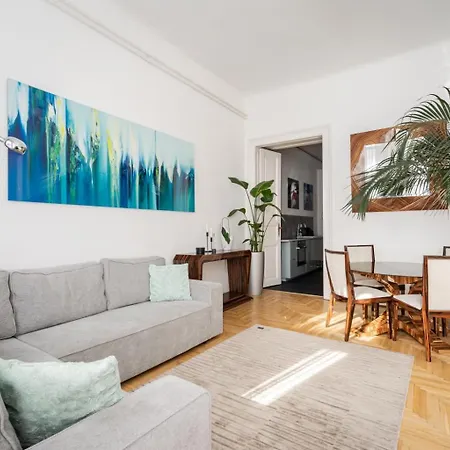 Apartment Aviator Luxury