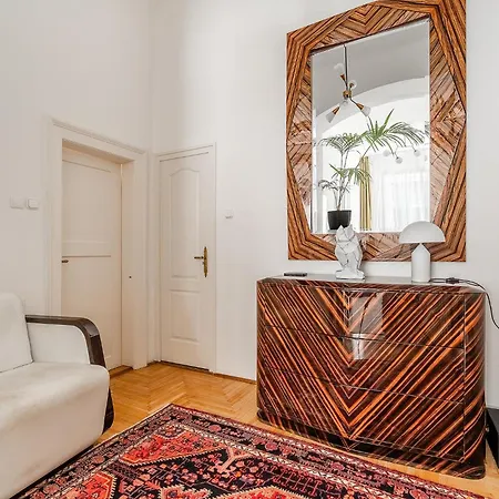 Aviator Luxury Apartment Budapest