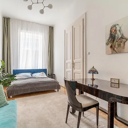 Aviator Luxury Apartment