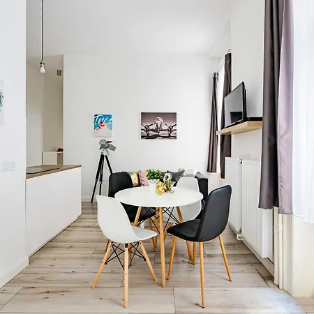 Danubegreen Bright Two Bedroom Near Margaret Island *