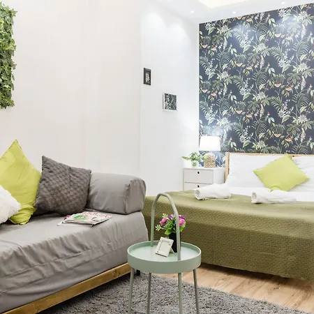 Apartment Heart Garden Comfy
