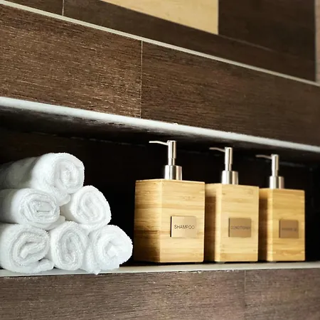 Apartment Deluxe Cosmopolitan Budapest, With Private Parking