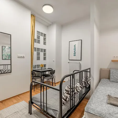 Downtown Hegedus 8 Apartment