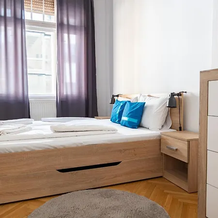 W25 Smart Apartamento *