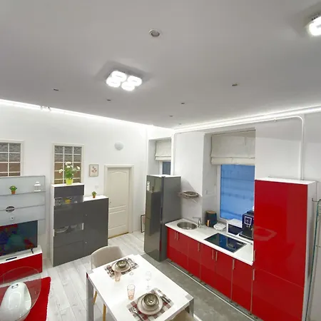 Yes, Yes! Lovely Good Amenities Center