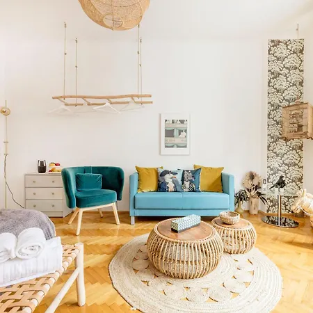 Chic Flat In Heritage Area Near The Center Apartment