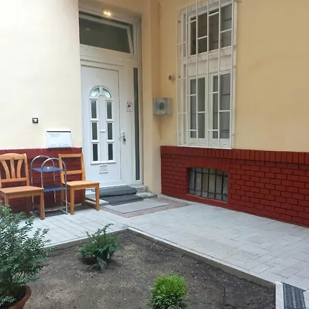 Apartment Downtown Acacia Str Budapest