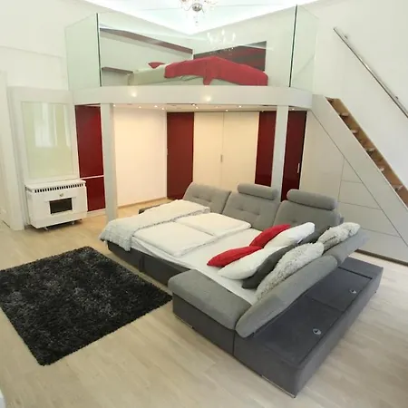 Superior Loft At Basilica Apartment *