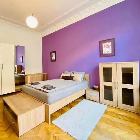 Apartment Huge Family Friendly 2br Downtown - Deco House