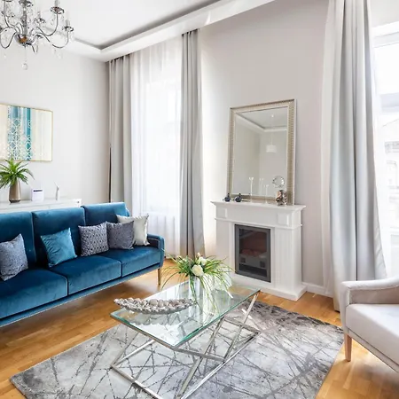 Luxury Royal In The Heart Of Appartement